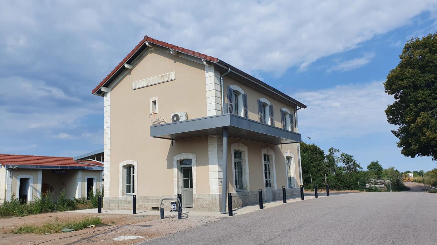 Gare de Roche-en-Brenil